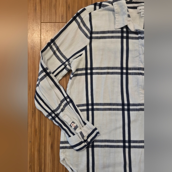Liz Claiborne Plaid Shirt - Picture 4 of 9